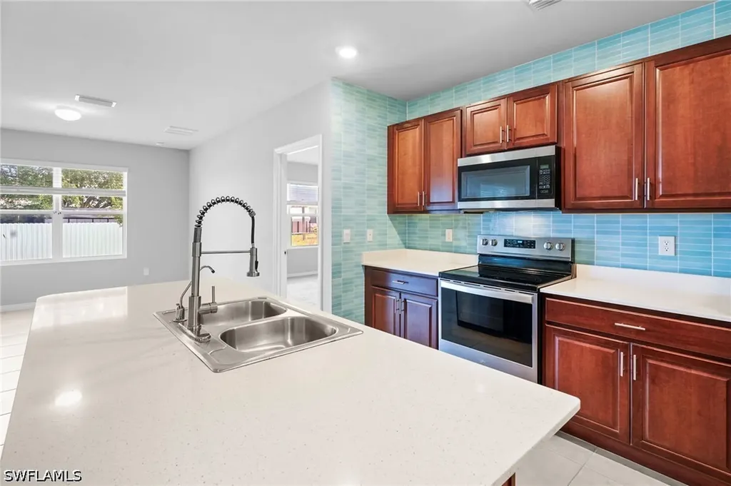 1829 NW 15th Street Cape Coral FL 33993