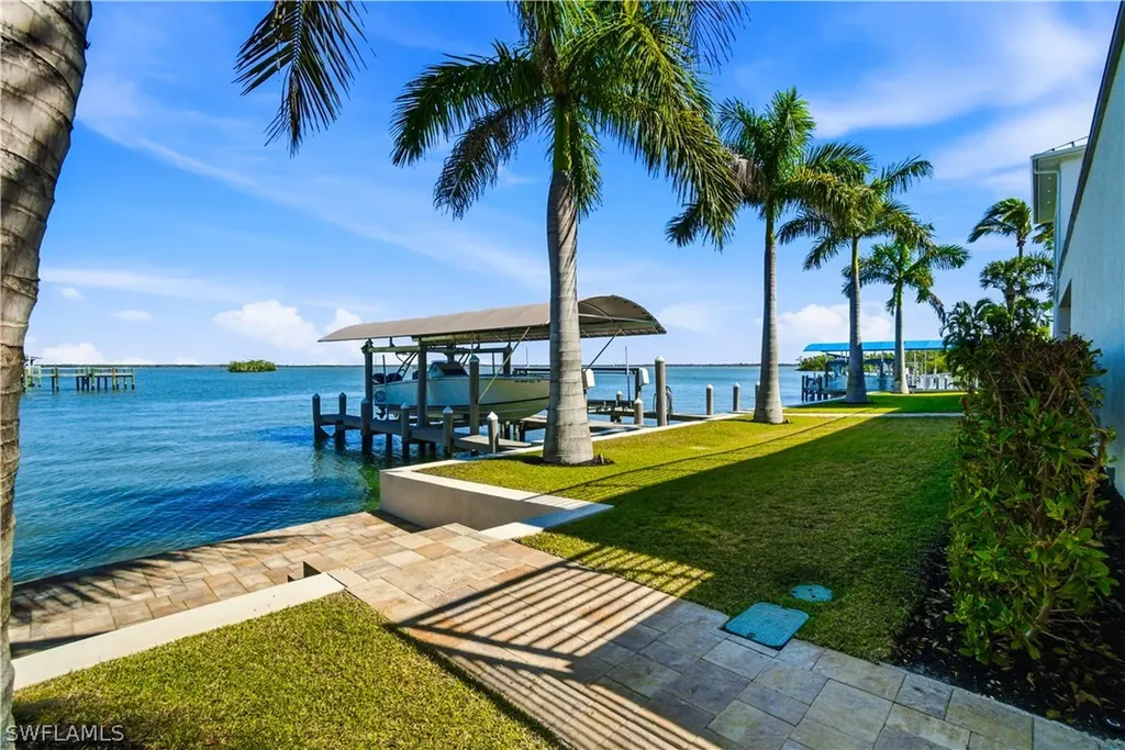 55 Fairview Boulevard Fort Myers Beach FL 33931