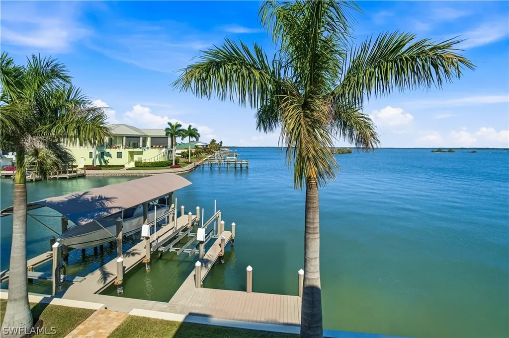 55 Fairview Boulevard Fort Myers Beach FL 33931