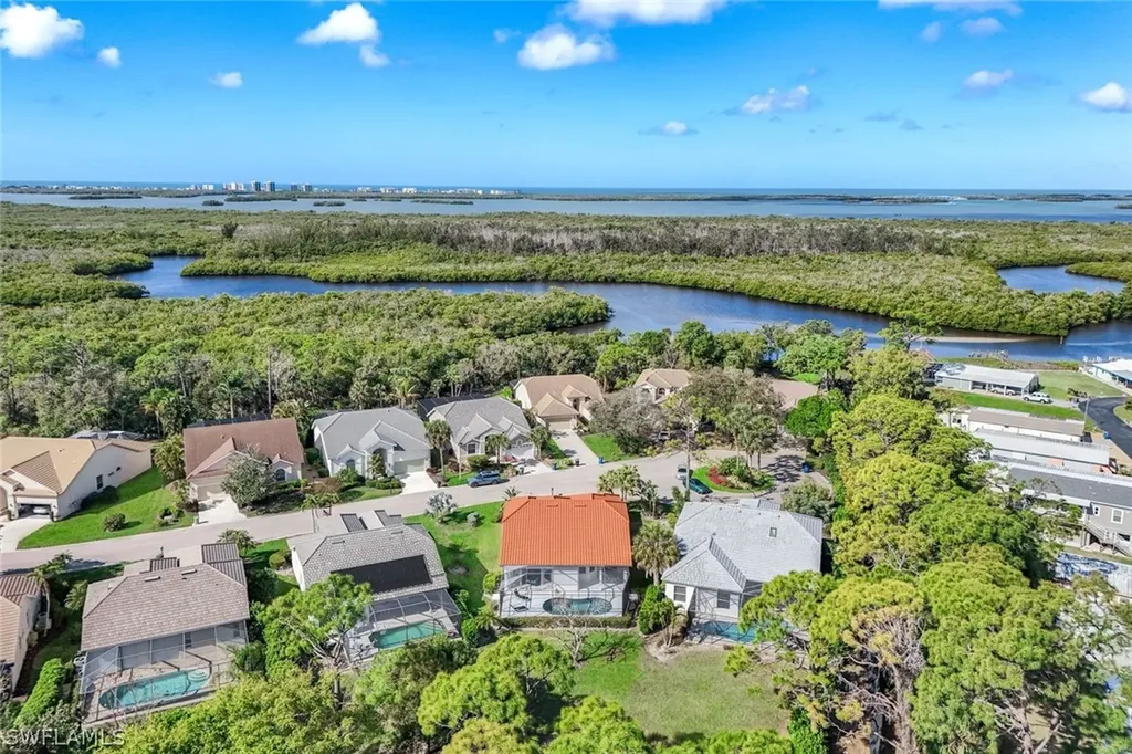 25240 Bay Cedar Drive Bonita Springs FL 34134