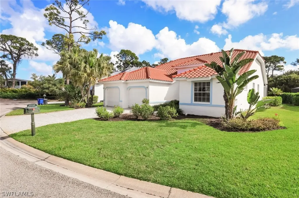 25240 Bay Cedar Drive Bonita Springs FL 34134