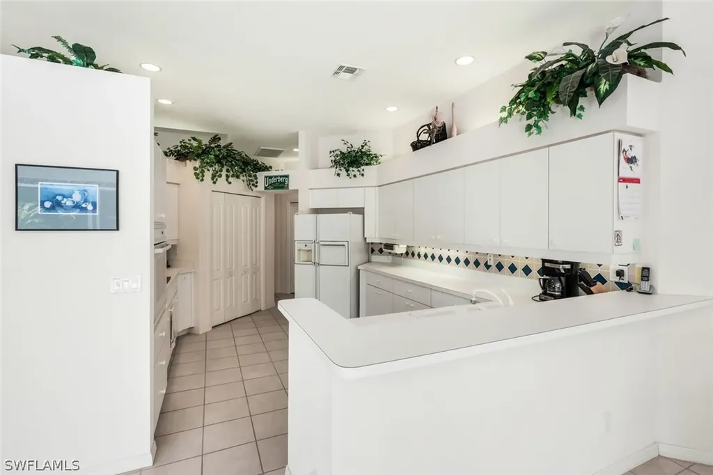 25240 Bay Cedar Drive Bonita Springs FL 34134