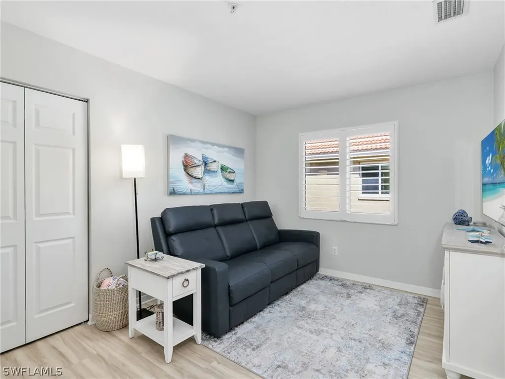 6890 Huntington Lakes Circle Naples FL 34119