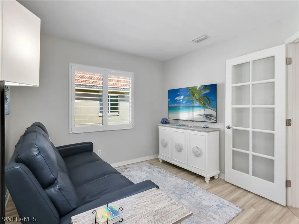 6890 Huntington Lakes Circle Naples FL 34119