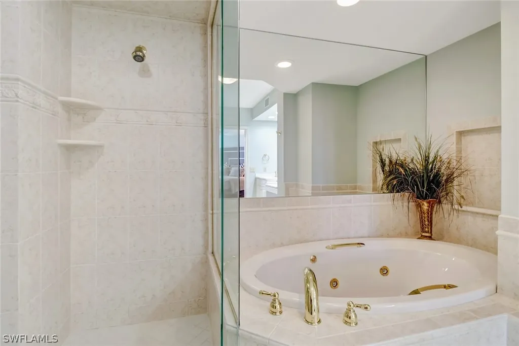 4041 Gulf Shore Boulevard N Naples FL 34103