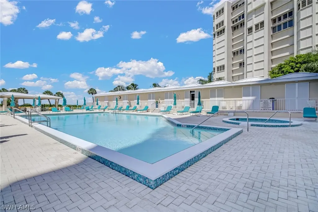 4041 Gulf Shore Boulevard N Naples FL 34103