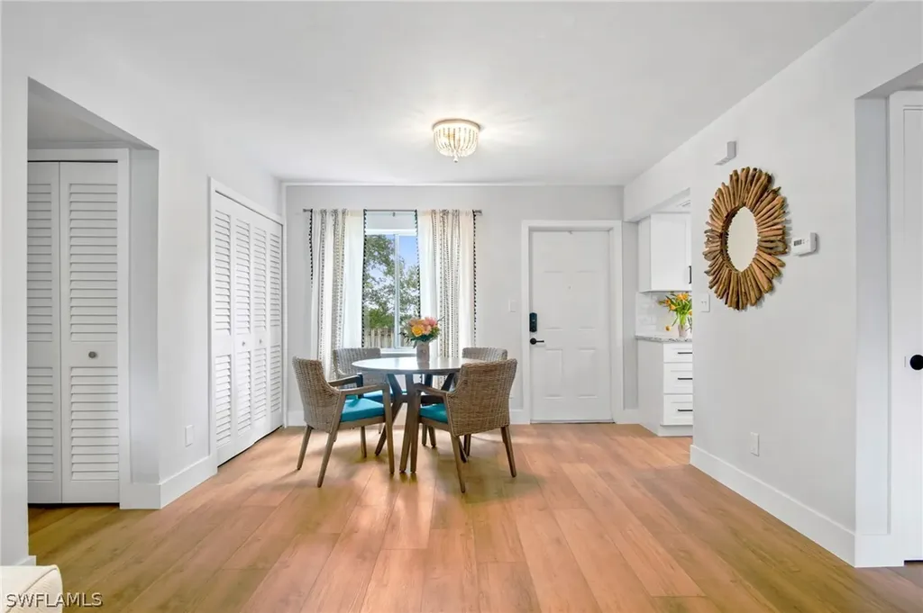 1275 7th Avenue N Naples FL 34102