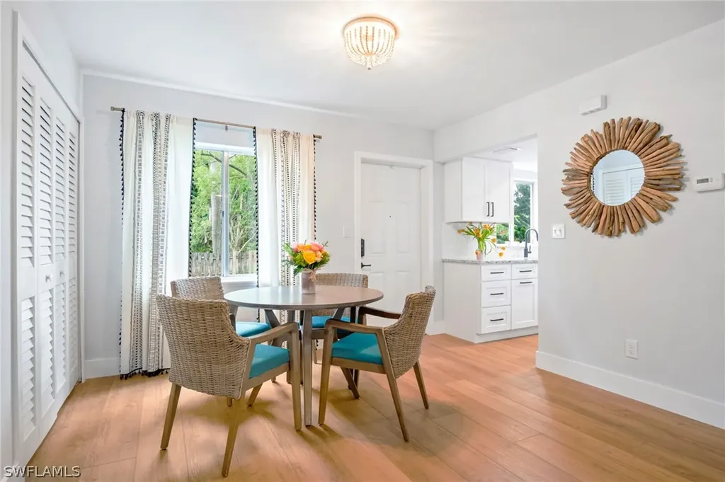1275 7th Avenue N Naples FL 34102
