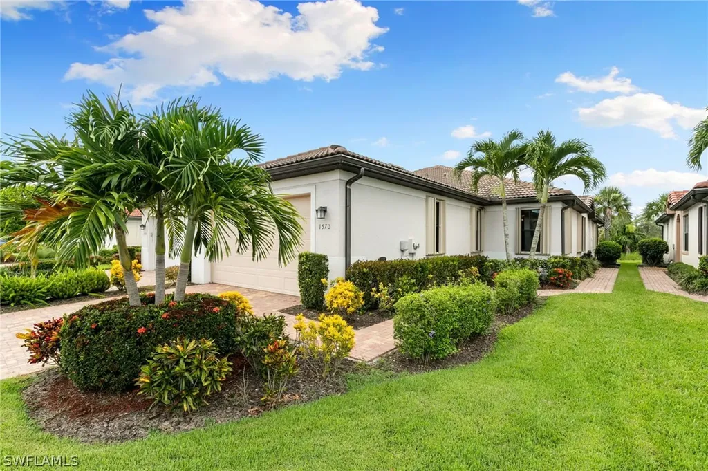 1570 Oceania Drive S Naples FL 34113