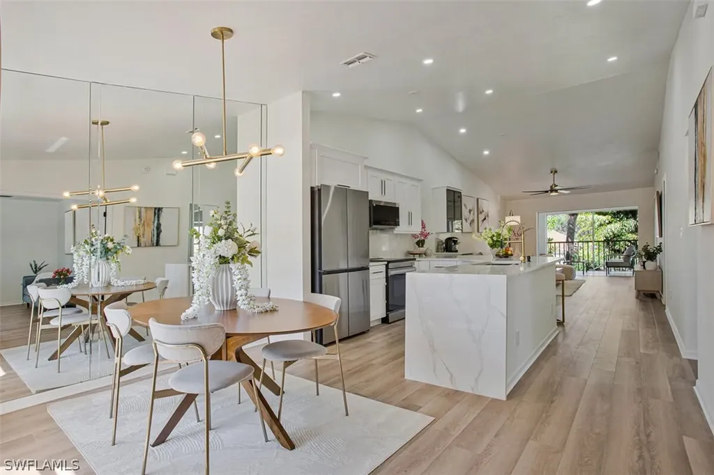 821 Gulf Pavilion Drive Naples FL 34108