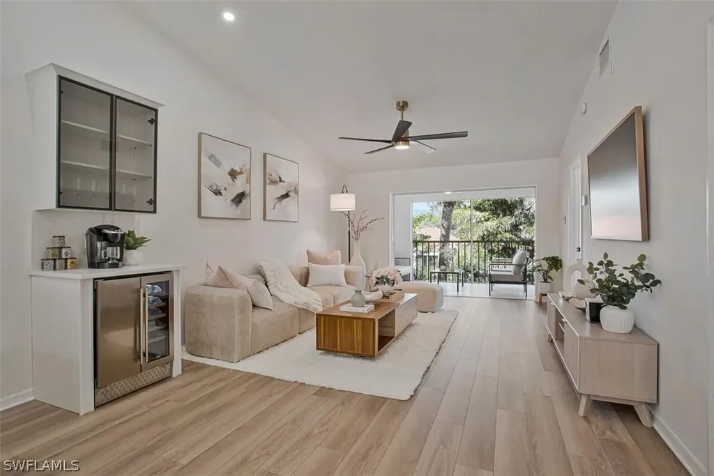 821 Gulf Pavilion Drive Naples FL 34108