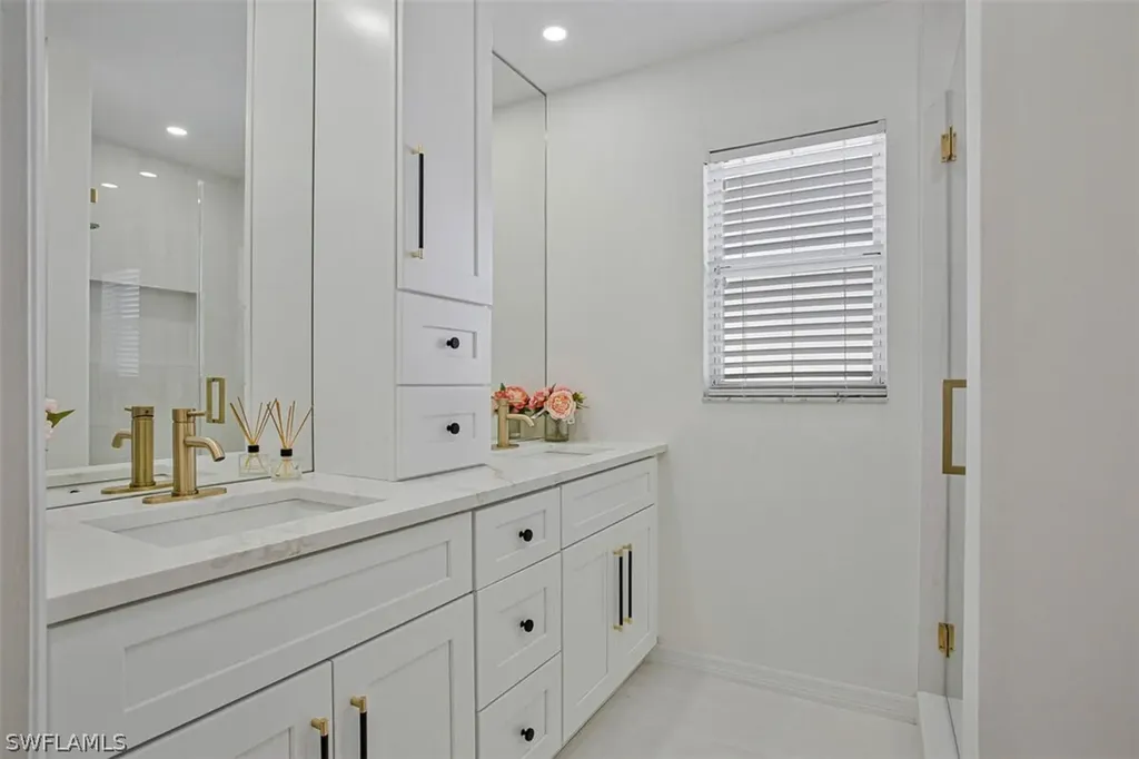 821 Gulf Pavilion Drive Naples FL 34108