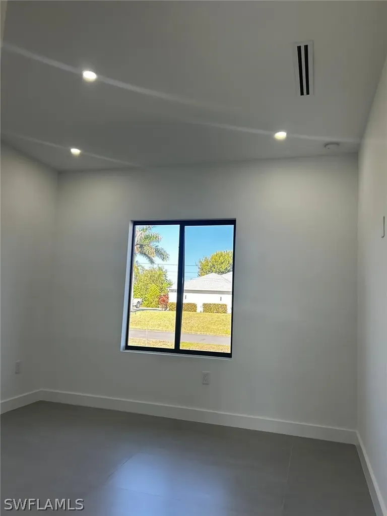 2700 SW Embers Terrace Cape Coral FL 33991