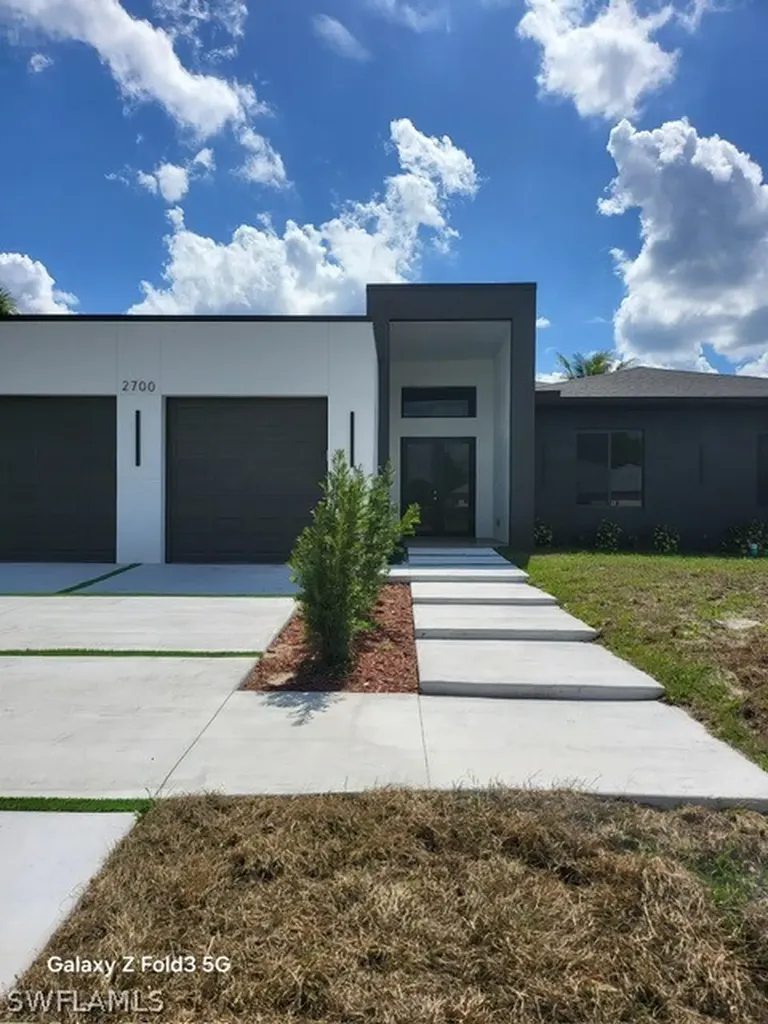 2700 SW Embers Terrace Cape Coral FL 33991