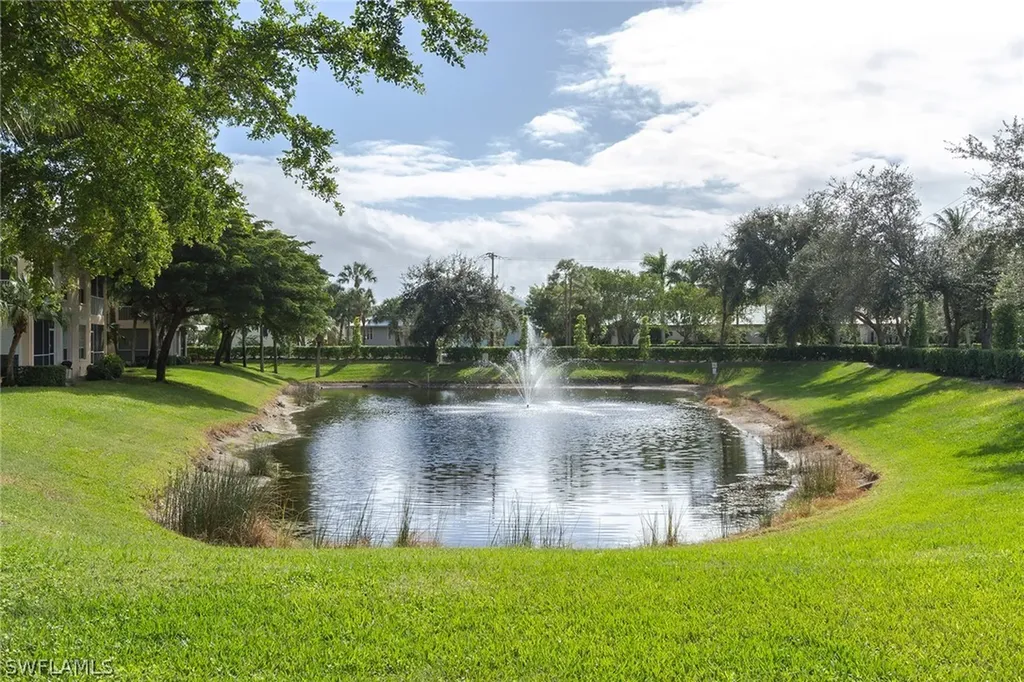 651 Wiggins Lake Drive Naples FL 34110