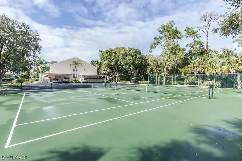 651 Wiggins Lake Drive Naples FL 34110
