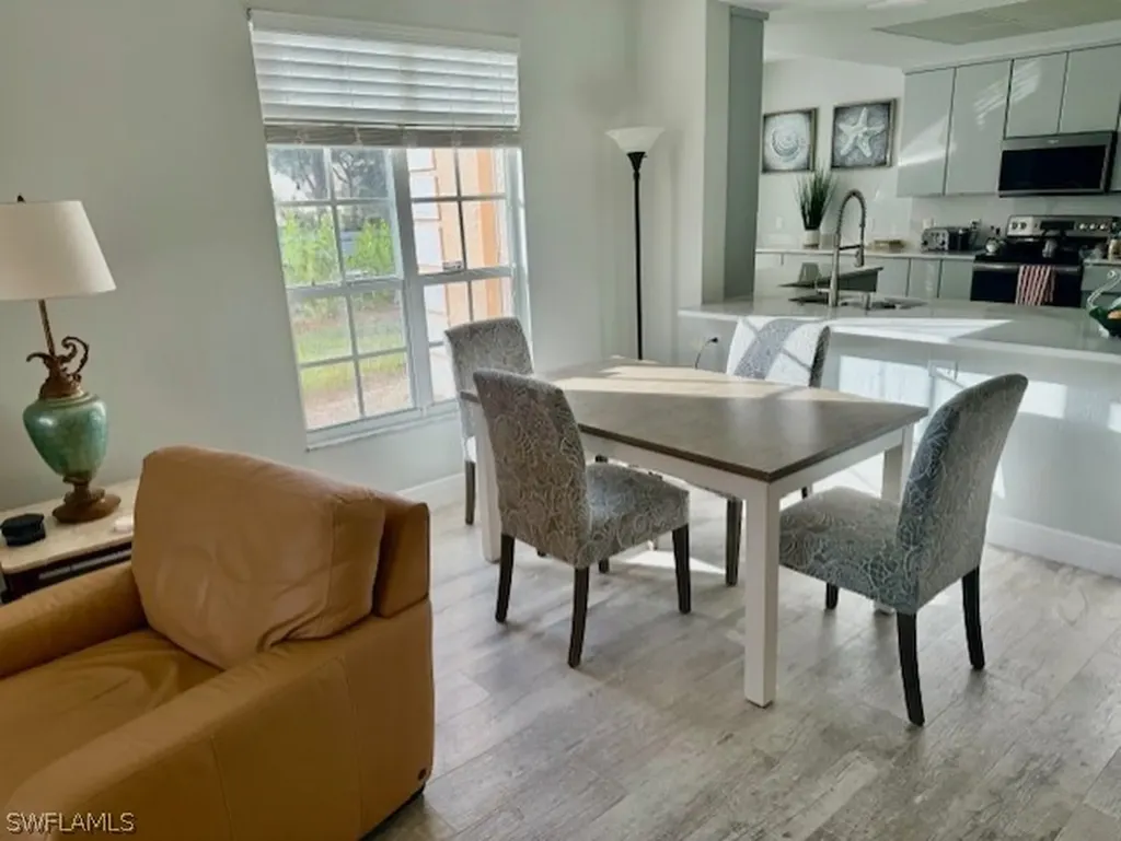 651 Wiggins Lake Drive Naples FL 34110