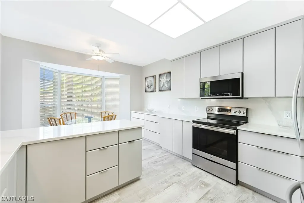 651 Wiggins Lake Drive Naples FL 34110