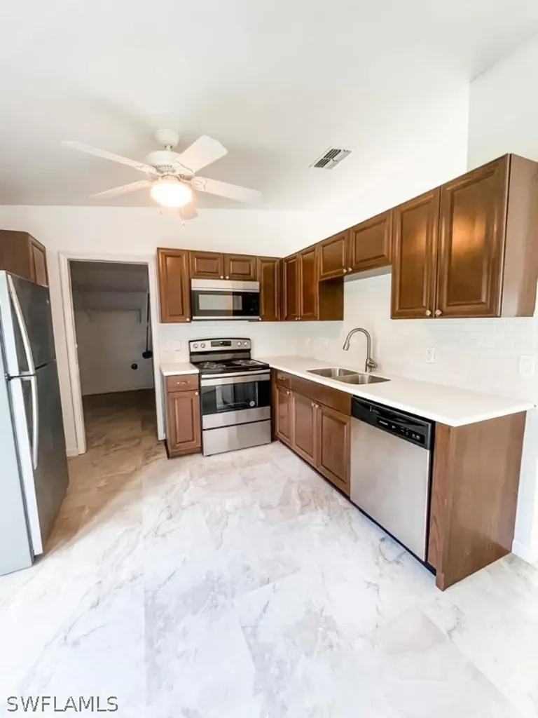 2726 5th Street SW Lehigh Acres FL 33976