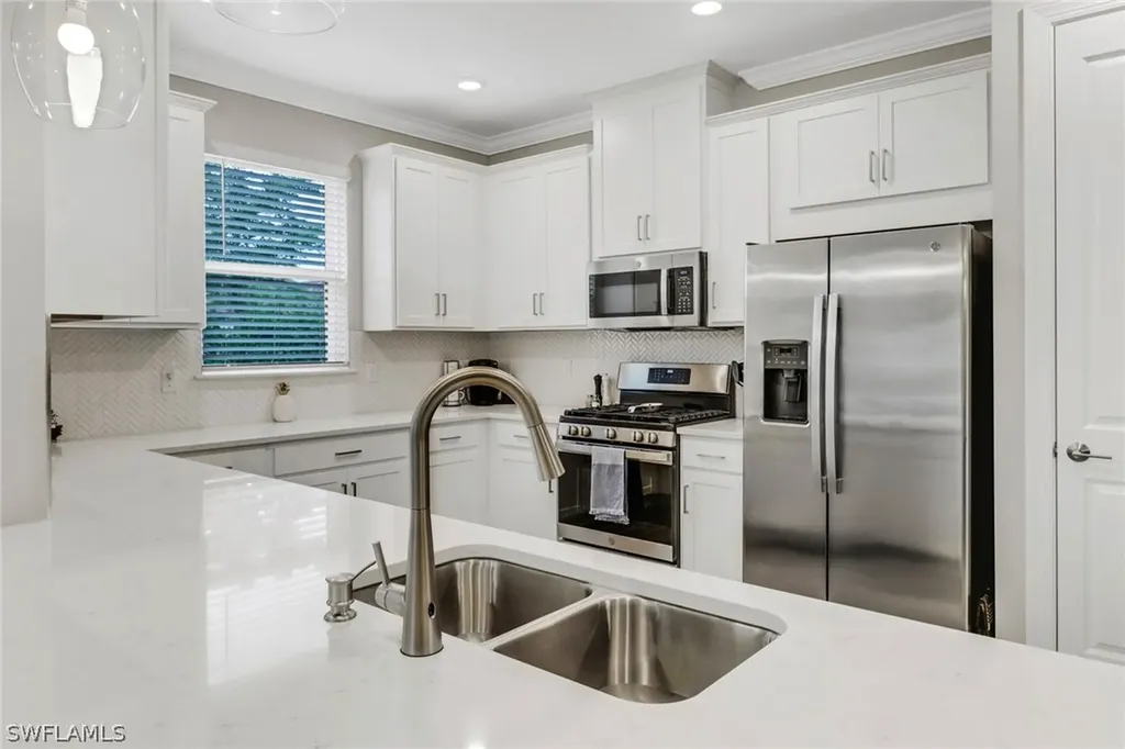 15210 Sacile Street Naples FL 34114