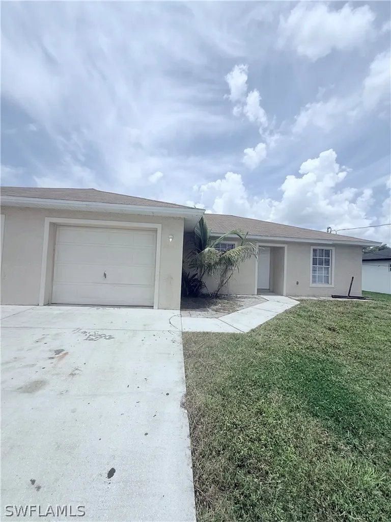 5212 30th Street SW Lehigh Acres FL 33973
