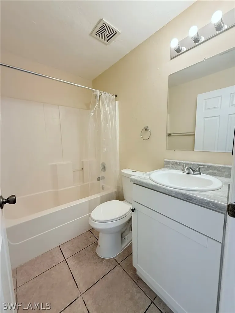 5212 30th Street SW Lehigh Acres FL 33973