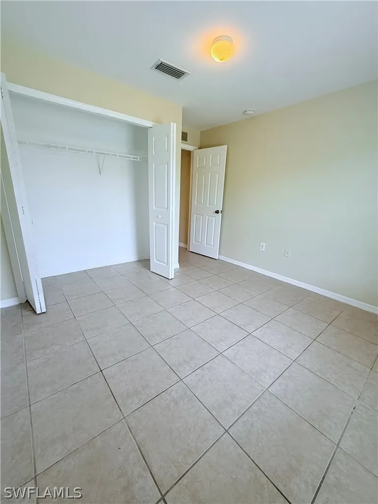 5212 30th Street SW Lehigh Acres FL 33973