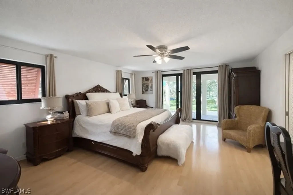 6040 Pelican Bay Boulevard Naples FL 34108