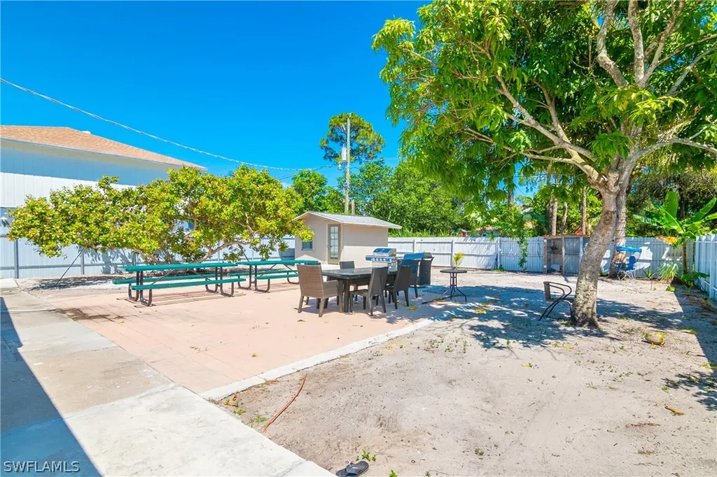 5350 Catts Street Naples FL 34113