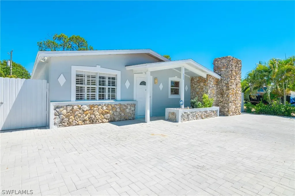 5350 Catts Street Naples FL 34113