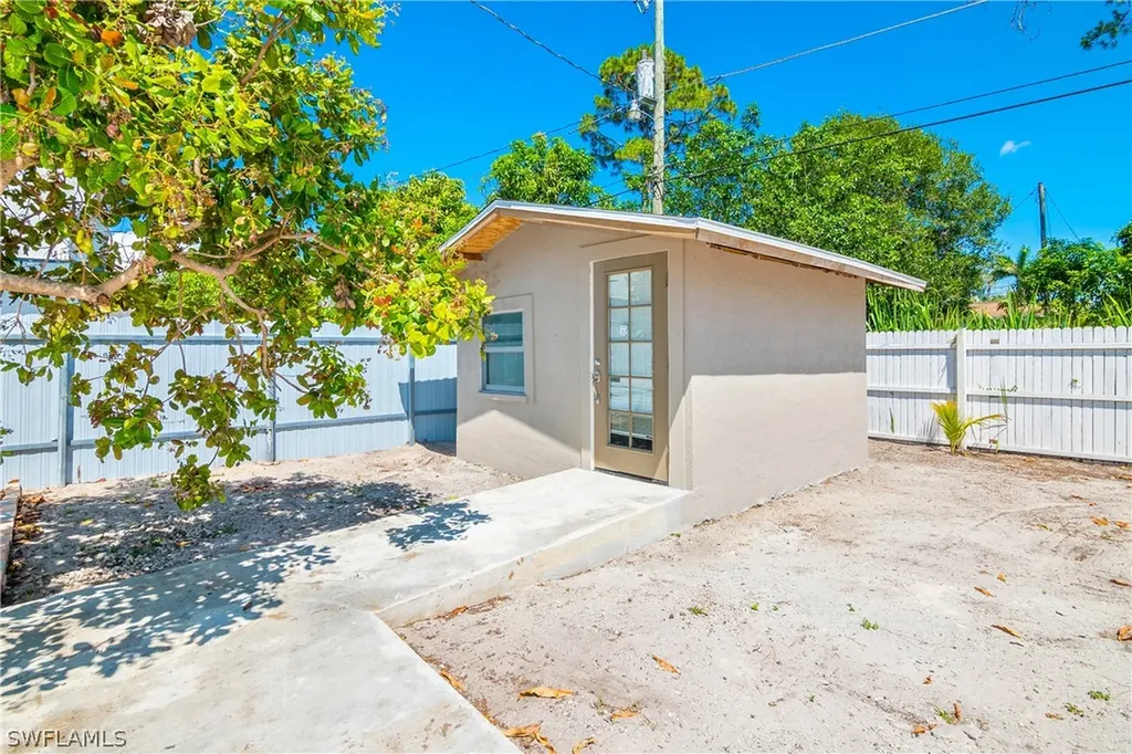 5350 Catts Street Naples FL 34113