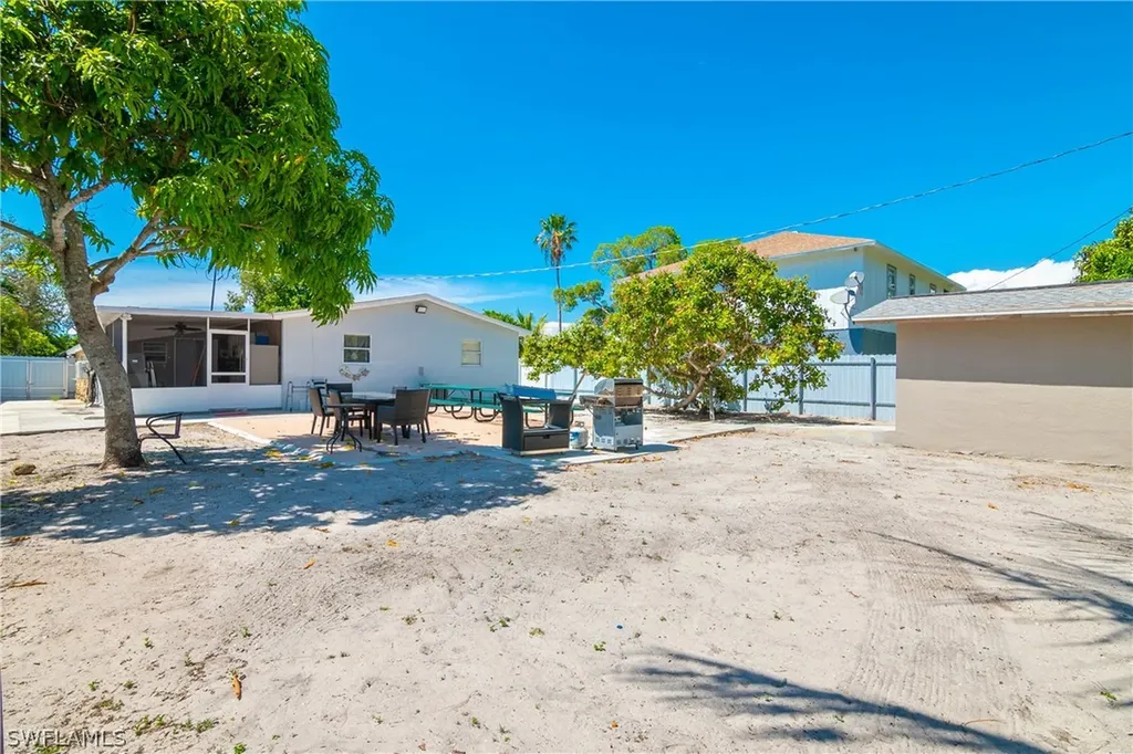 5350 Catts Street Naples FL 34113