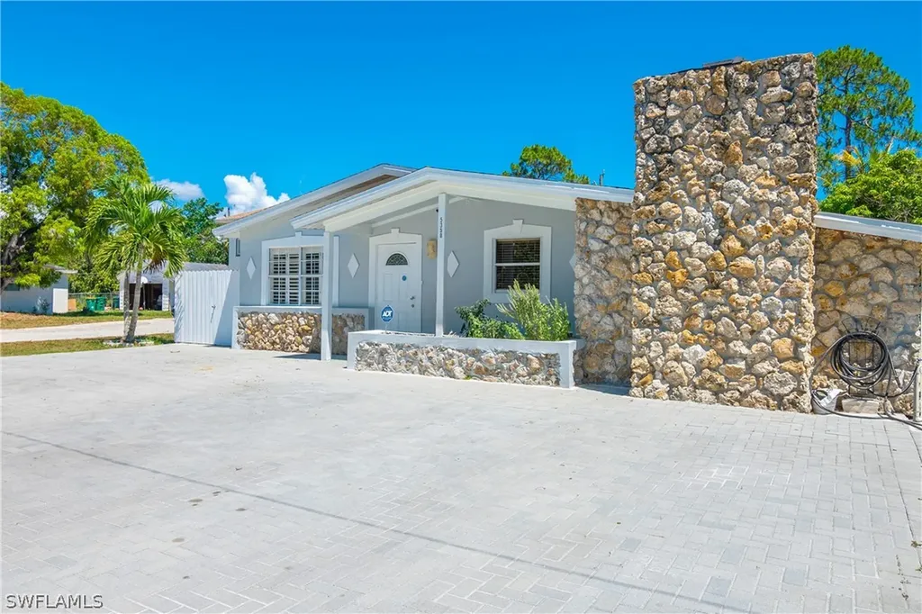 5350 Catts Street Naples FL 34113