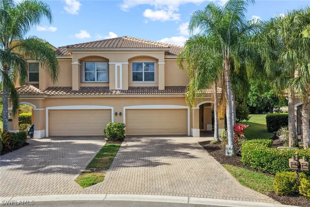 Estero FL, 20674 Larino Loop