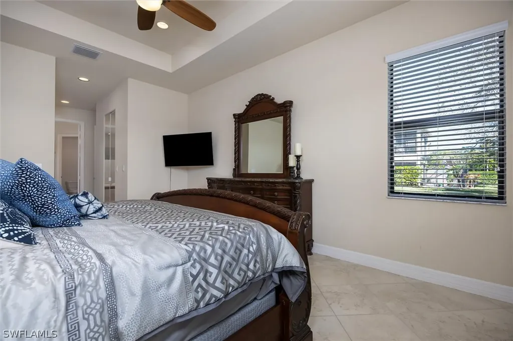 3296 Pacific Drive Naples FL 34119