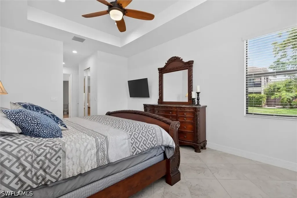 3296 Pacific Drive Naples FL 34119