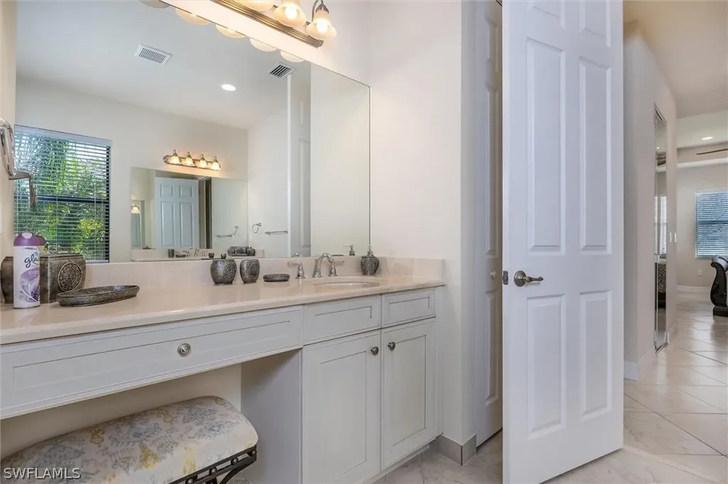 3296 Pacific Drive Naples FL 34119