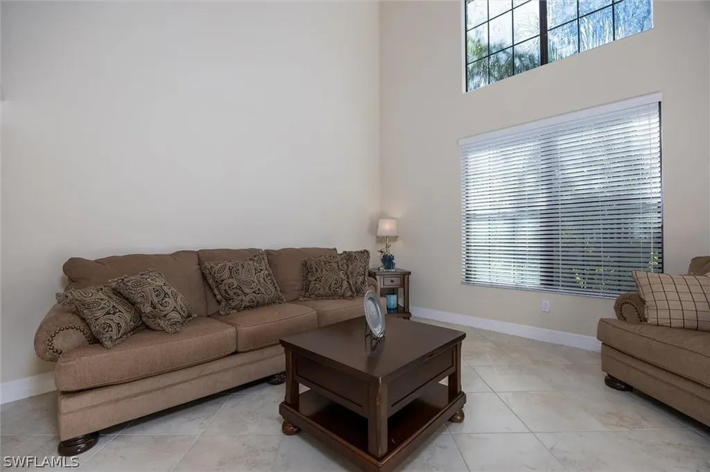 3296 Pacific Drive Naples FL 34119