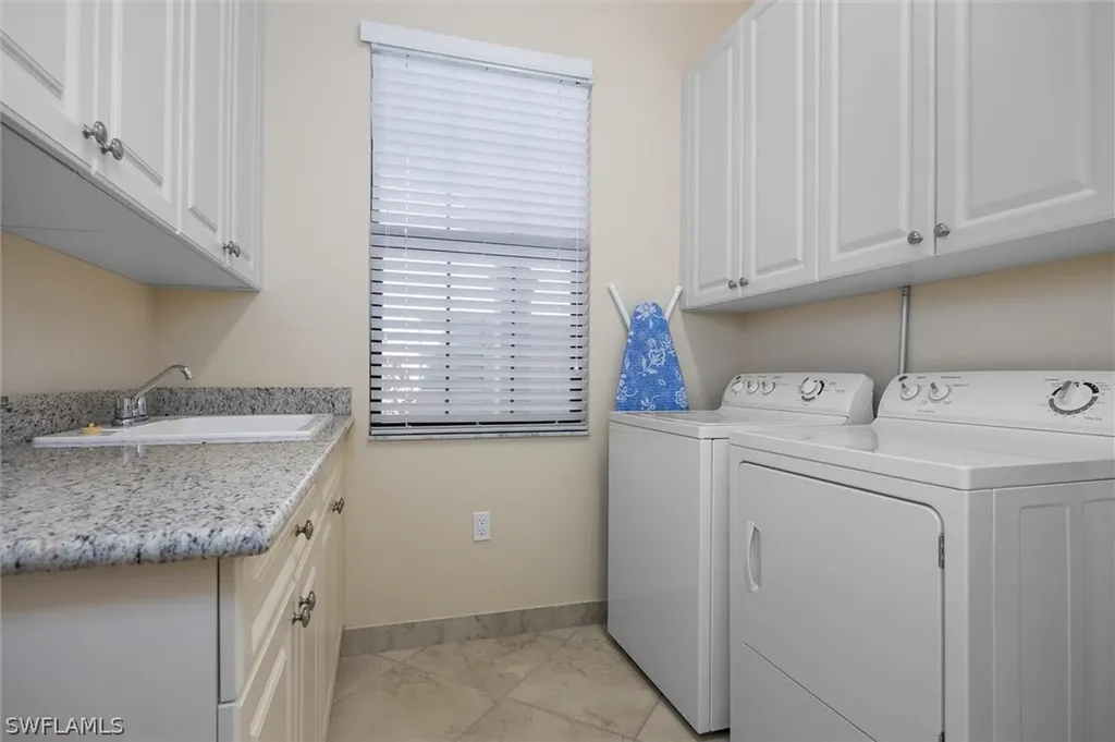 3296 Pacific Drive Naples FL 34119