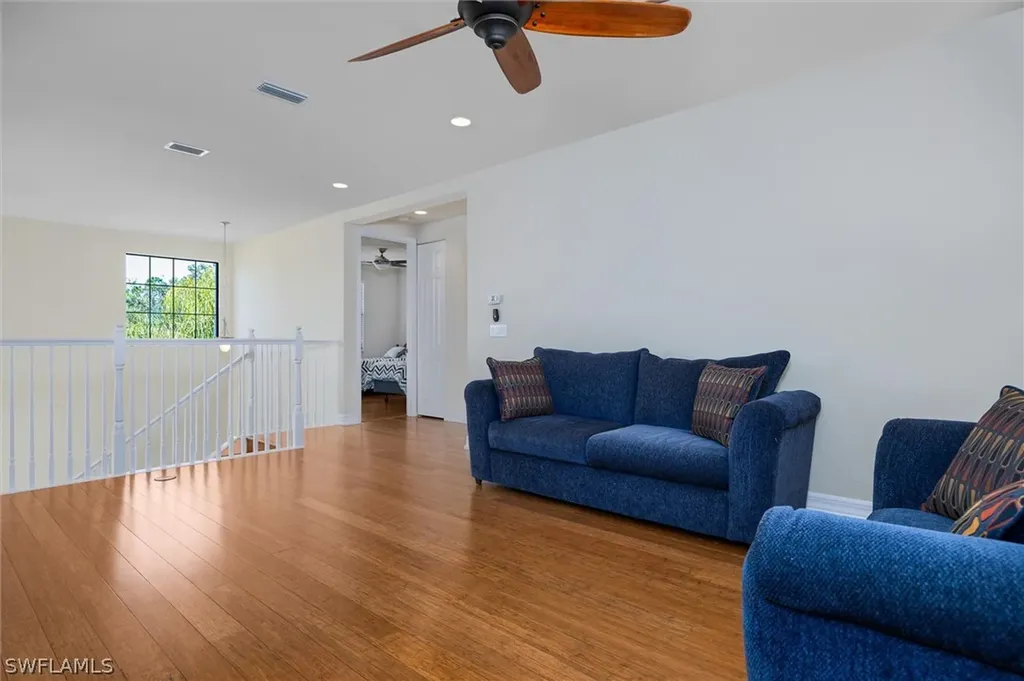3296 Pacific Drive Naples FL 34119