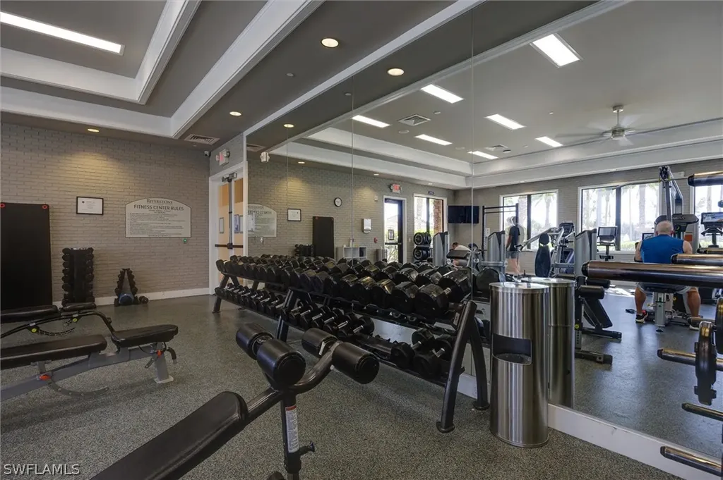 3296 Pacific Drive Naples FL 34119