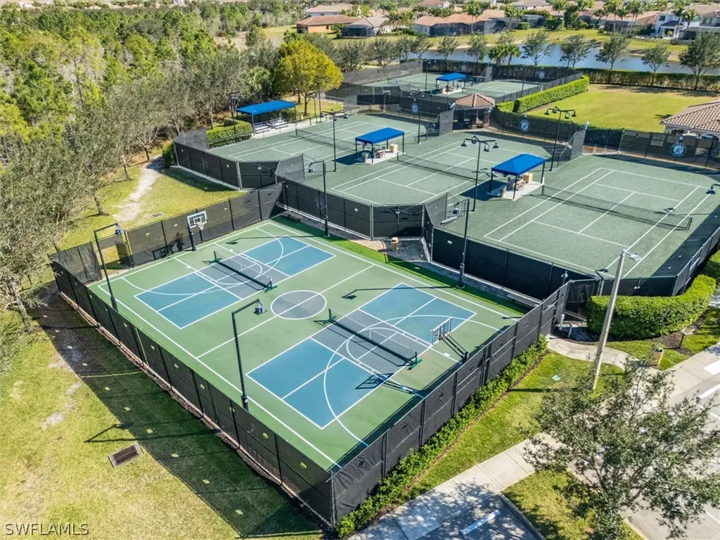3296 Pacific Drive Naples FL 34119