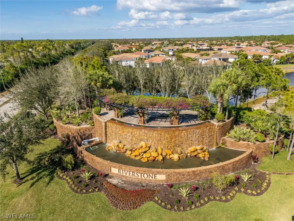 3296 Pacific Drive Naples FL 34119