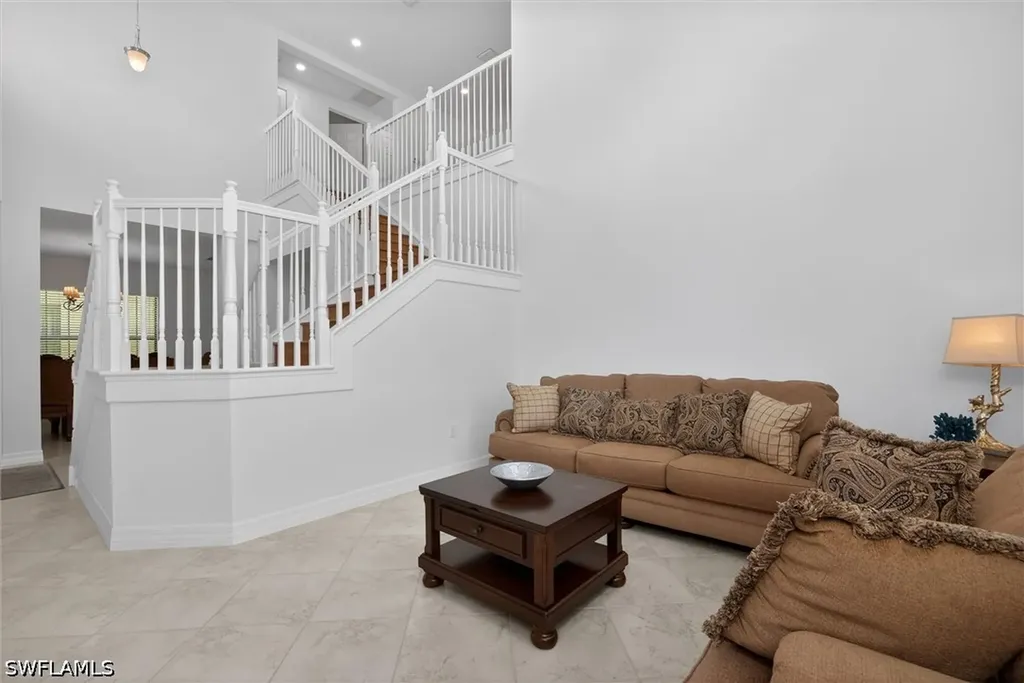 3296 Pacific Drive Naples FL 34119