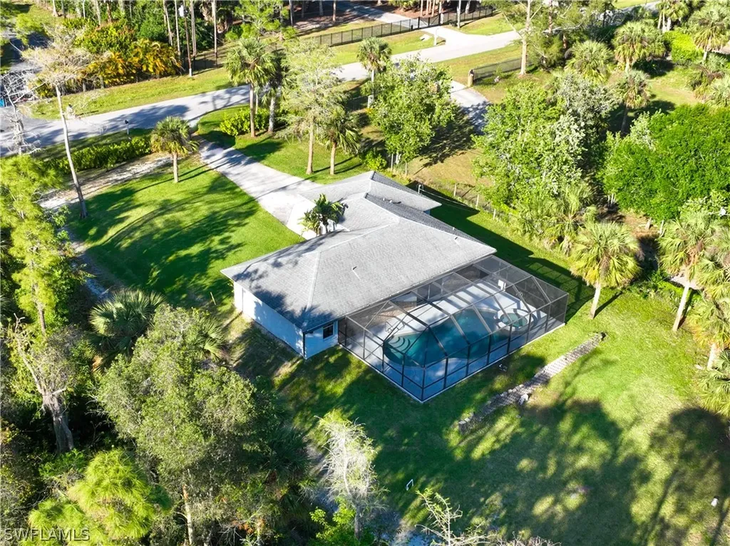 390 35th Avenue NE Naples FL 34120