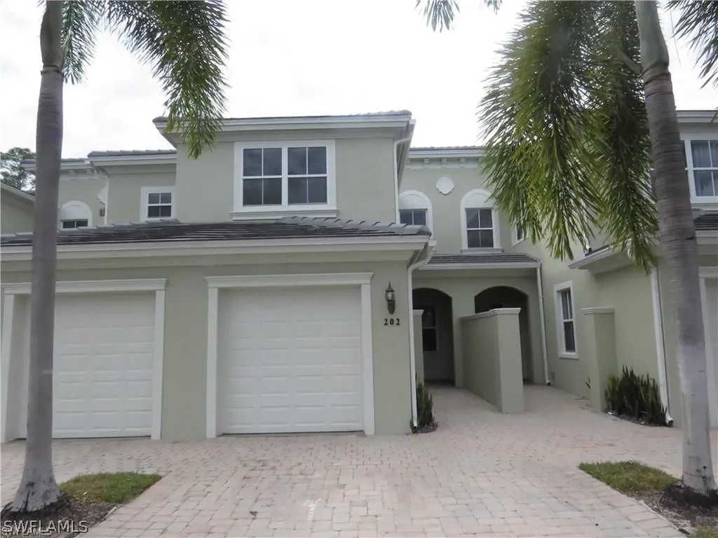 1305 Mariposa Circle Naples FL 34105