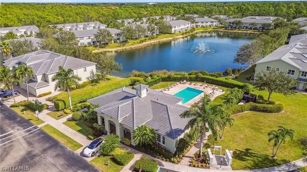 1305 Mariposa Circle Naples FL 34105