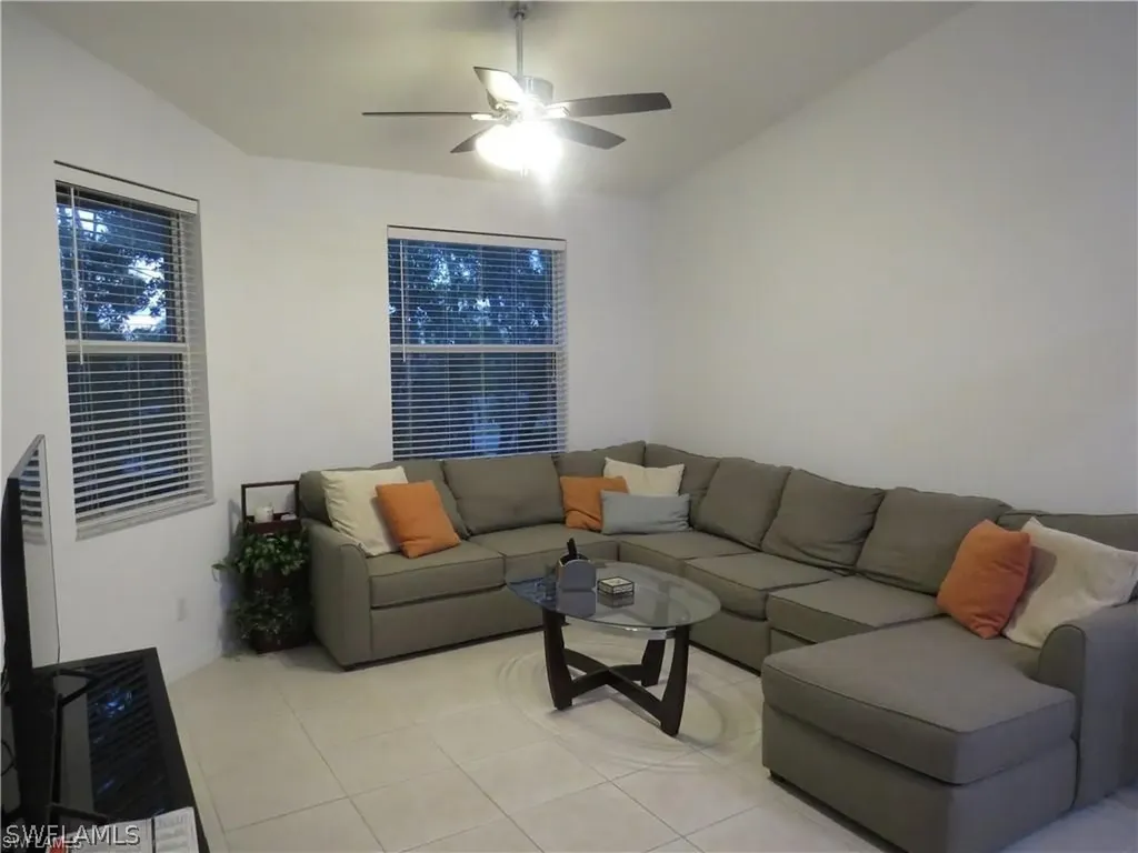 1305 Mariposa Circle Naples FL 34105