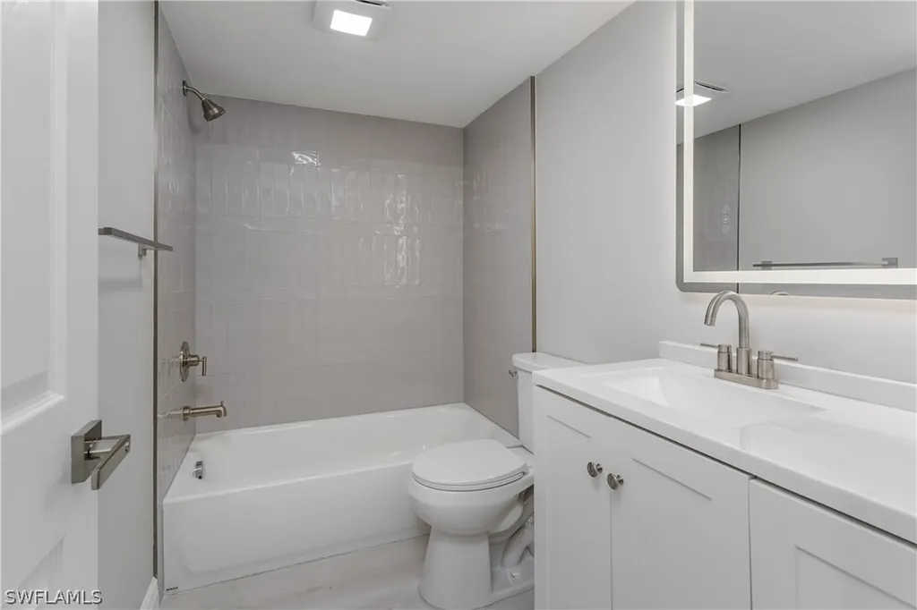 5419 Rattlesnake Hammock Road Naples FL 34113