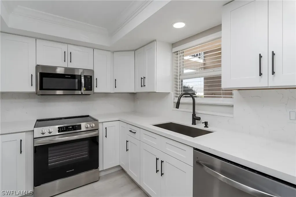 5419 Rattlesnake Hammock Road Naples FL 34113